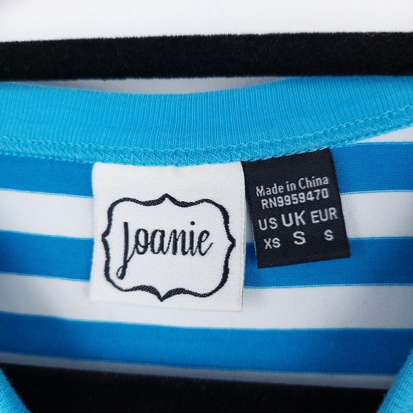 Joanie Striped Shark Top Size Small - Picture 12 of 14